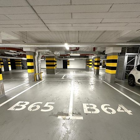 Apartament Lotnisko Chopina Warsaw Airport Bagian luar foto