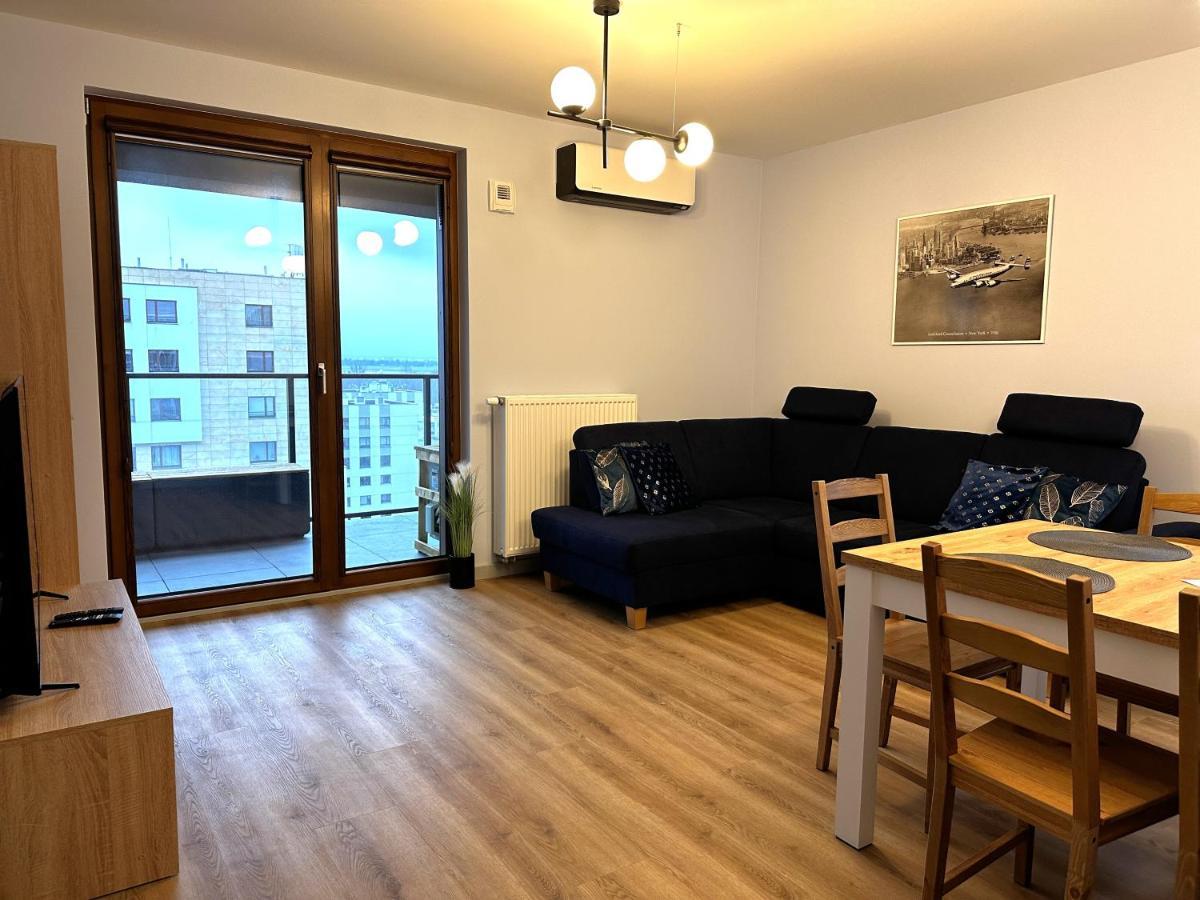 Apartament Lotnisko Chopina Warsaw Airport Bagian luar foto